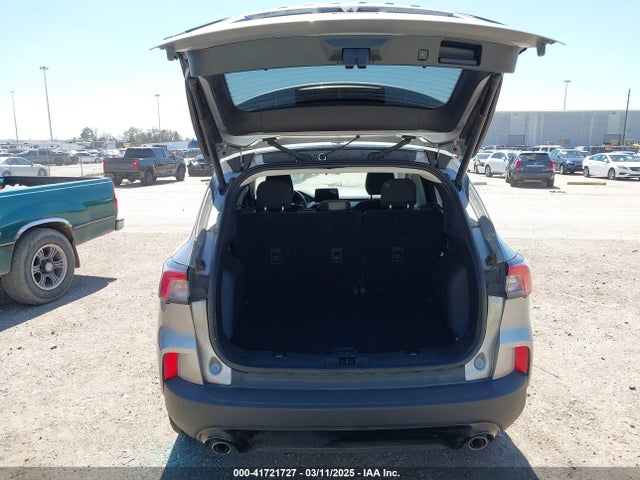 1FMCU0G62NUA89710 Ford ESCAPE SE