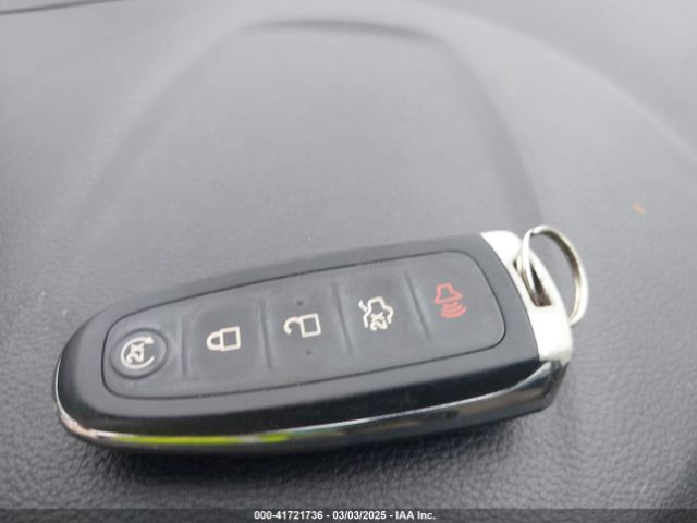 1FMCU0JX6GUA44659 Ford Escape Titanium