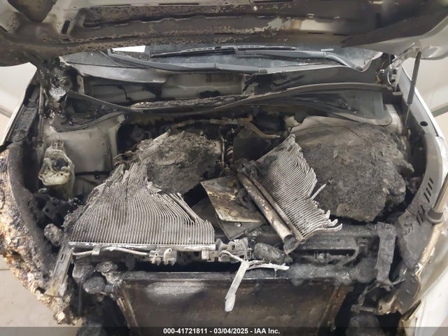 5XYPGDA56KG483440 KIA Sorento 3.3l Lx