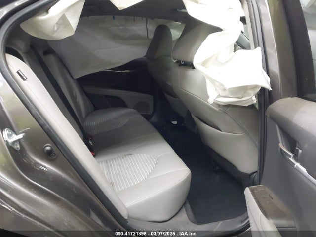 4T1T11AK3NU717312 Toyota CAMRY SE