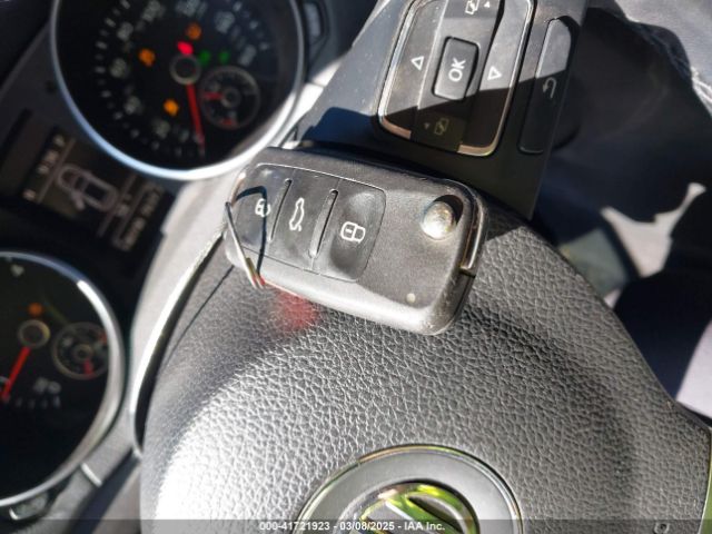 3VWPL7AJ1EM621139 Volkswagen Jetta Sportwagen 2.0l Tdi