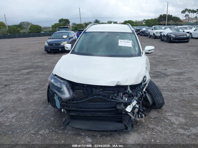Nissan ROGUE SV 2018 KNMAT2MT3JP579568 Image 13