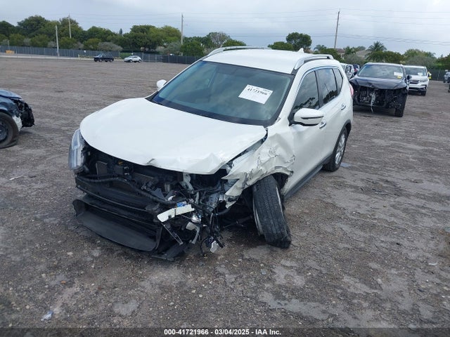 Nissan ROGUE SV 2018 KNMAT2MT3JP579568 Image 2