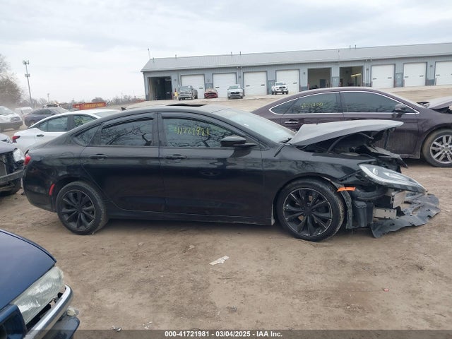 1C3CCCBB7FN729956 Chrysler 200 S