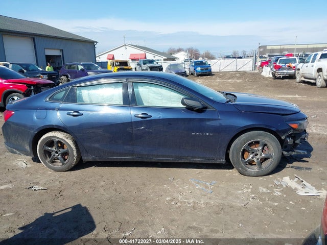 1G1ZC5ST4HF187215 Chevrolet Malibu 1fl