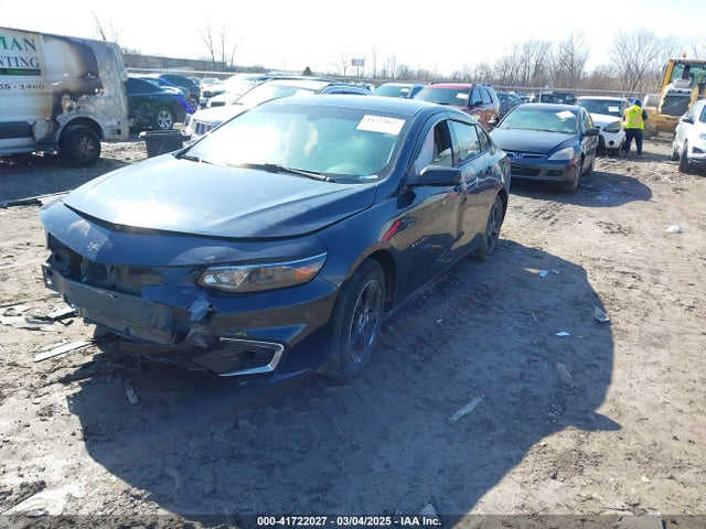 1G1ZC5ST4HF187215 Chevrolet Malibu 1fl