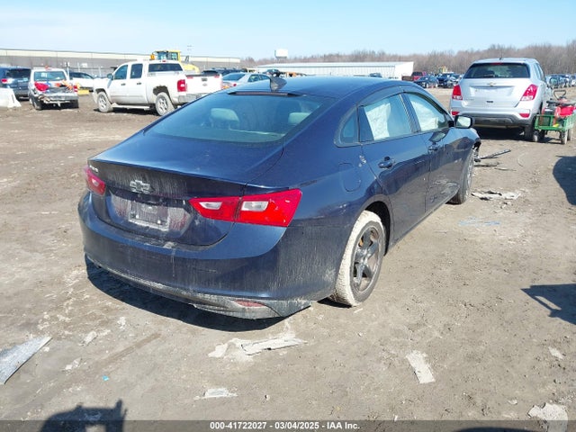 1G1ZC5ST4HF187215 Chevrolet Malibu 1fl