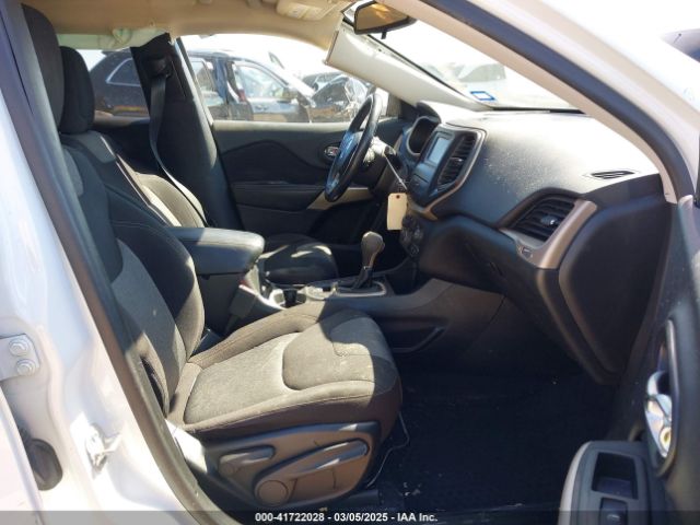 1C4PJLAB7HW654385 Jeep Cherokee Sport Fwd