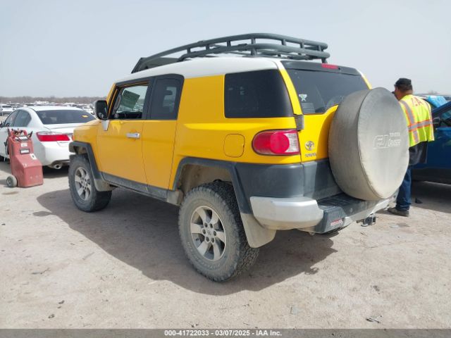 2007 TOYOTA FJ CRUISER JTEBU11F670079735 Photo 2