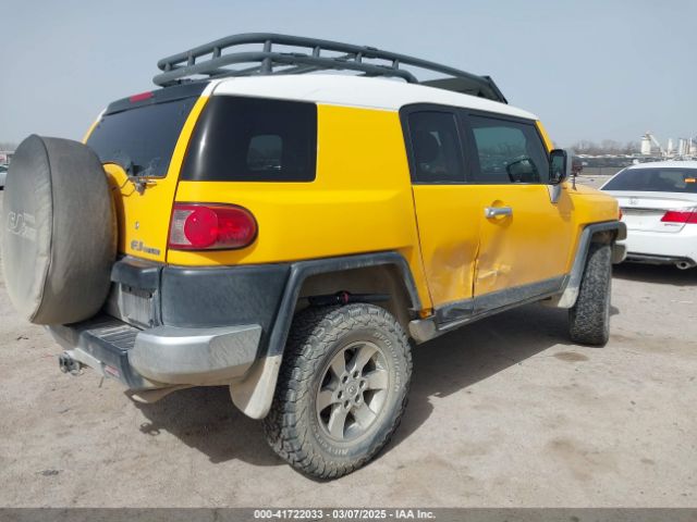 2007 TOYOTA FJ CRUISER JTEBU11F670079735 Photo 3