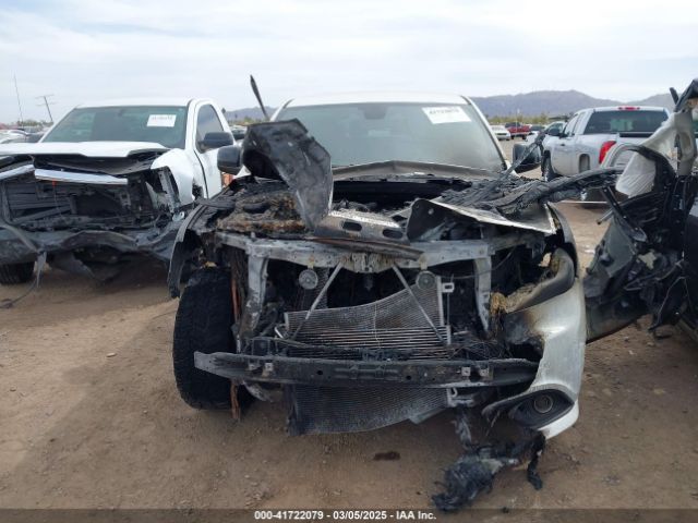 1C4RDHAG6JC302107 Dodge Durango Sxt Rwd