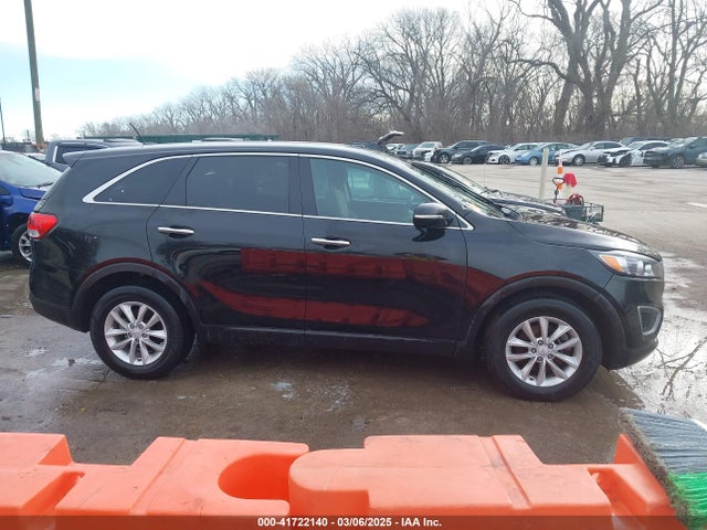 KIA Sorento 2.4l L 2018 5XYPG4A30JG429063 Image 14