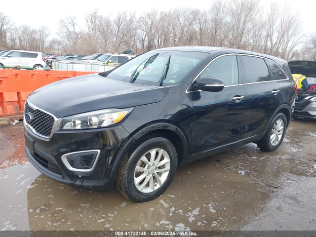 KIA Sorento 2.4l L 2018 5XYPG4A30JG429063 Image 2
