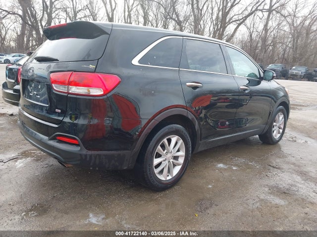 KIA Sorento 2.4l L 2018 5XYPG4A30JG429063 Image 4