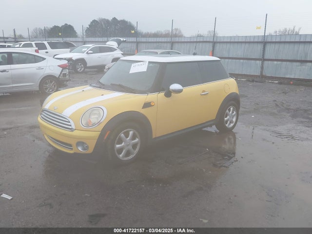 2009 MINI COOPER WMWMF33509TW70245 Photo 1