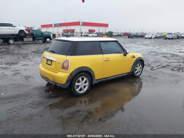 2009 MINI COOPER WMWMF33509TW70245 Photo 3