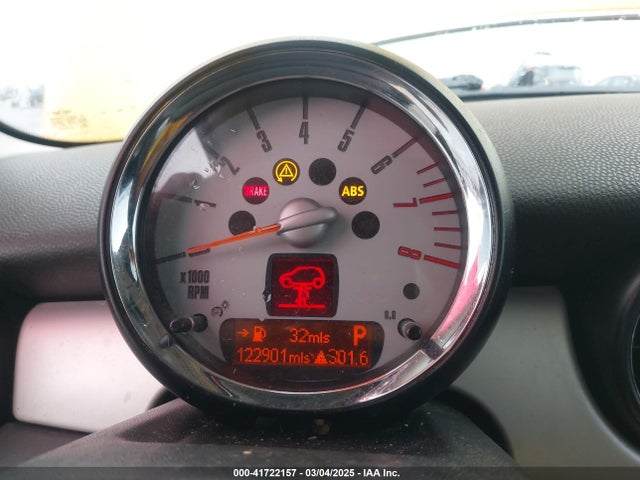 2009 MINI COOPER WMWMF33509TW70245 Photo 6