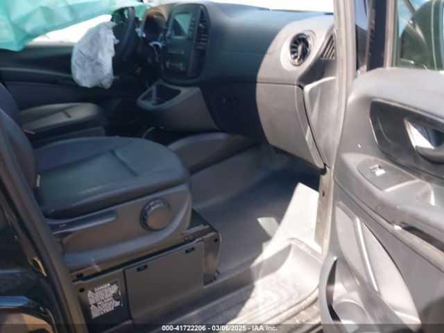 2023 MERCEDES-BENZ METRIS W1WV0FEY9P4362357 Photo 4