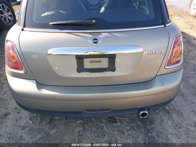 2009 MINI COOPER WMWMF33599TW70776 Photo 5