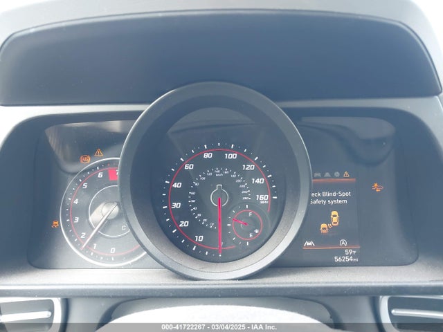 KMHLL4AG9MU180564 Hyundai ELANTRA SE