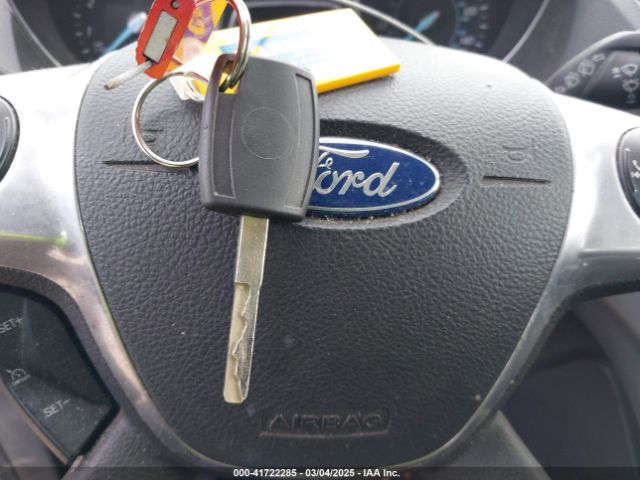 1FMCU9GX5GUC67819 Ford ESCAPE SE