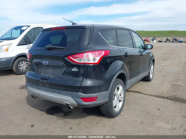 1FMCU9GX5GUC67819 Ford ESCAPE SE