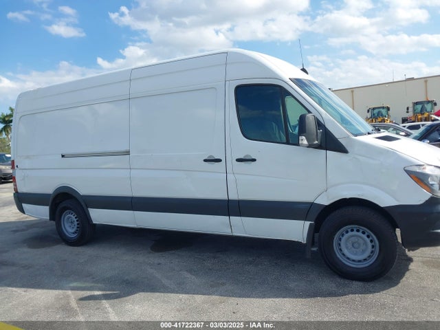 WDYPE8DC2FP113570 Freightliner Sprinter 2500 High Roof