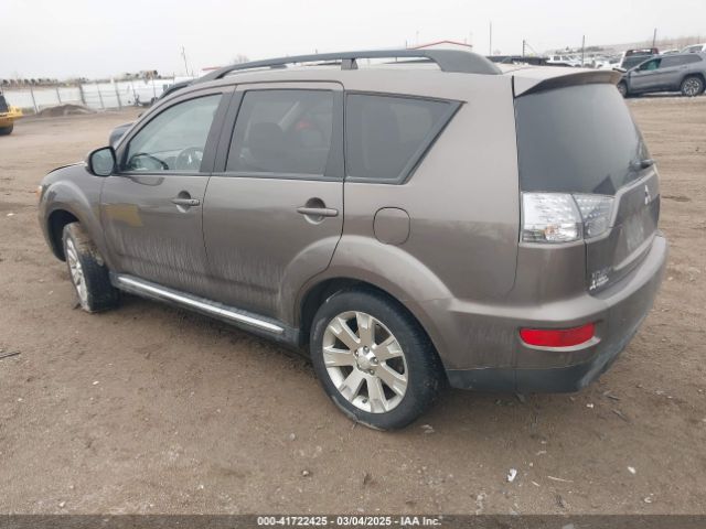 2013 MITSUBISHI OUTLANDER JA4JT3AW2DU013681 Photo 2
