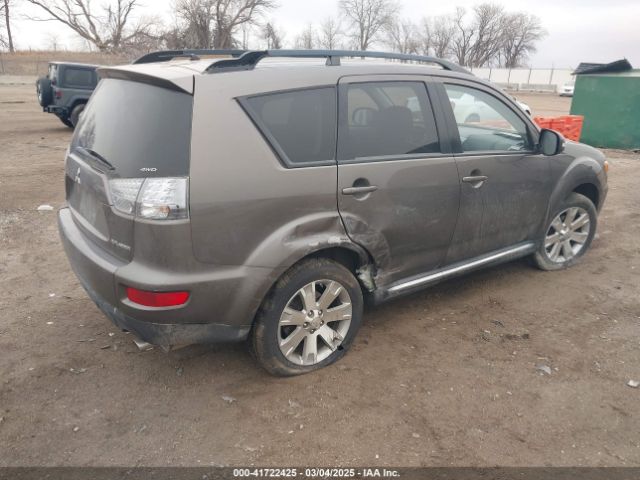 2013 MITSUBISHI OUTLANDER JA4JT3AW2DU013681 Photo 3