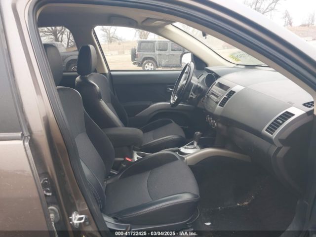 2013 MITSUBISHI OUTLANDER JA4JT3AW2DU013681 Photo 4