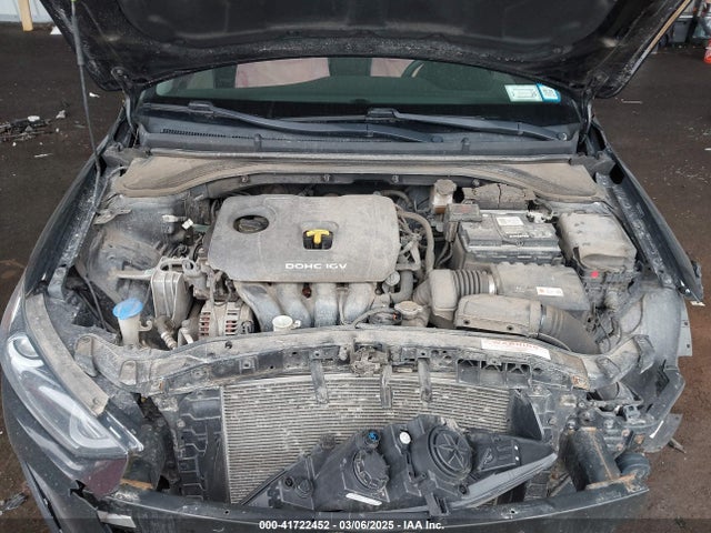 5NPD84LF7JH371713 Hyundai ELANTRA SEL