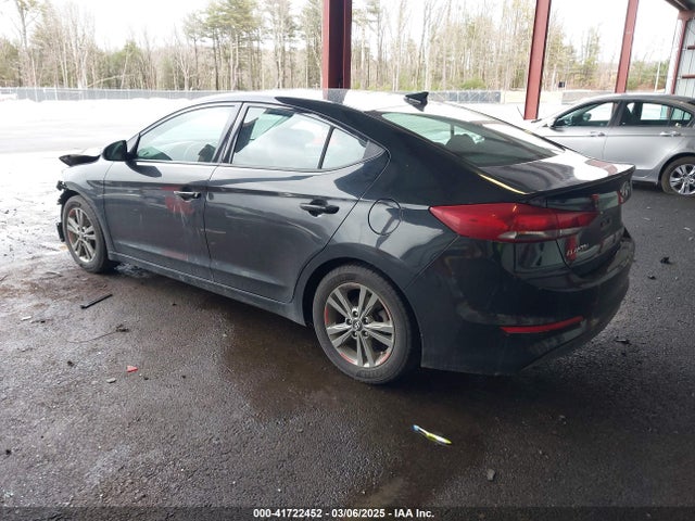 5NPD84LF7JH371713 Hyundai ELANTRA SEL