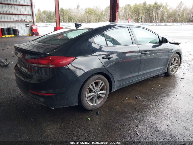 5NPD84LF7JH371713 Hyundai ELANTRA SEL