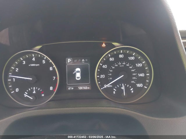 5NPD84LF7JH371713 Hyundai ELANTRA SEL