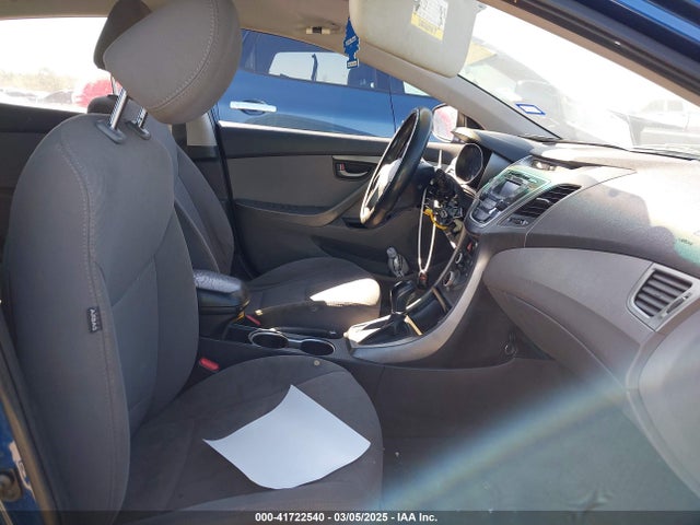 5NPDH4AE6GH701554 Hyundai ELANTRA SE