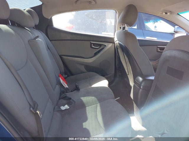 5NPDH4AE6GH701554 Hyundai ELANTRA SE