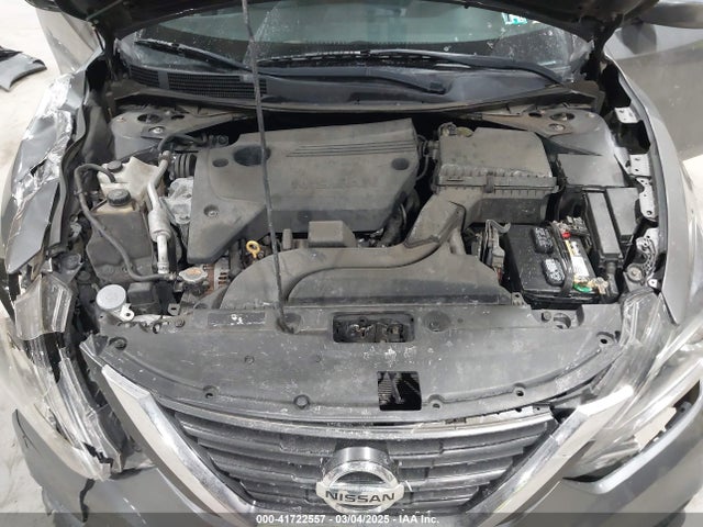 1N4AL3AP8HC211942 Nissan Altima 2.5 Sr