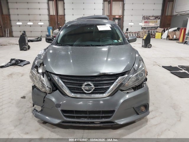 1N4AL3AP8HC211942 Nissan Altima 2.5 Sr