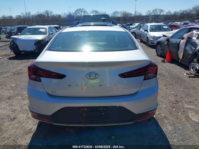 Hyundai ELANTRA SE 2019 5NPD74LF2KH471559 Image 16