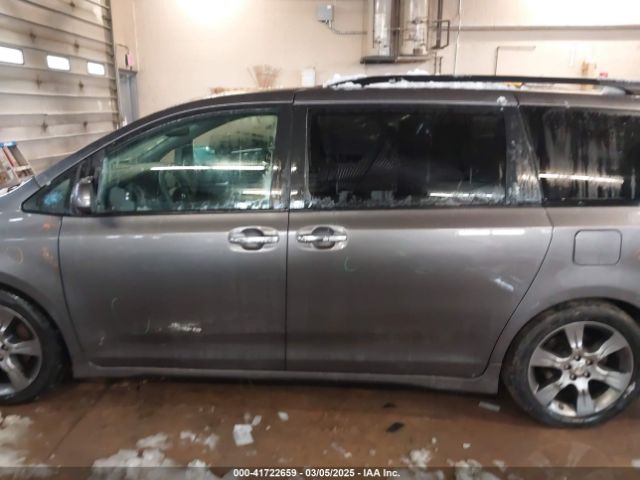 5TDXK3DC8FS554651 Toyota Sienna Se 8 Passenger