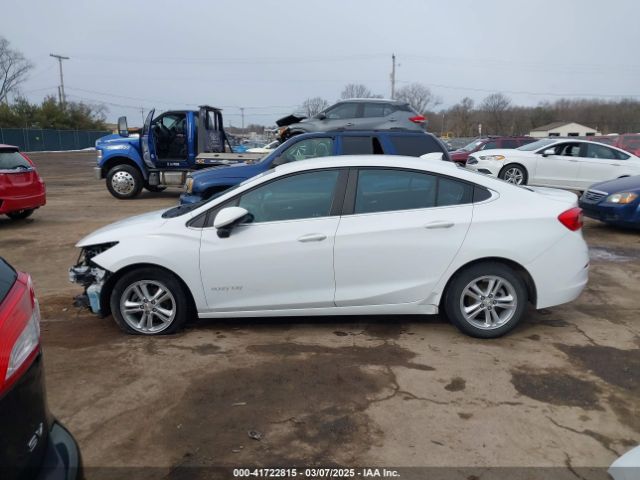 1G1BE5SM5H7106284 Chevrolet Cruze Lt Auto