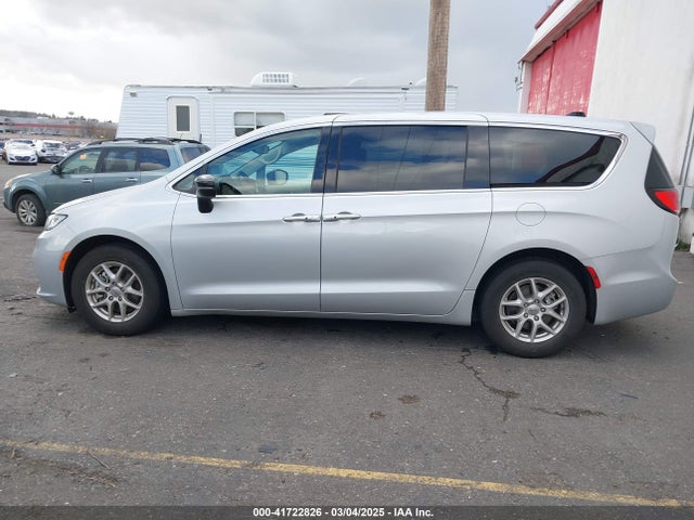 Chrysler Pacifica Touring L 2024 2C4RC1BG5RR148047 Image 14
