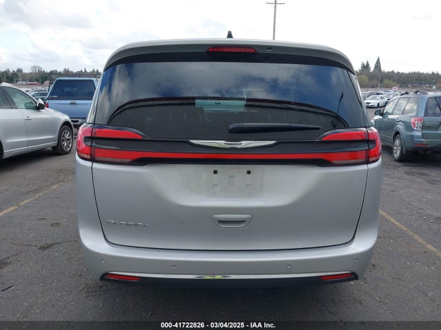 Chrysler Pacifica Touring L 2024 2C4RC1BG5RR148047 Image 16