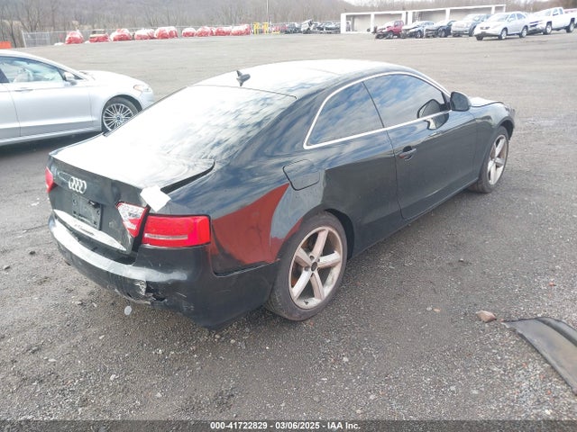 2010 AUDI A5 WAULFAFR5AA014704 Photo 3