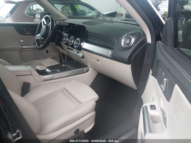2020 MERCEDES-BENZ GLB 250 W1N4M4GB3LW050275 Photo 4