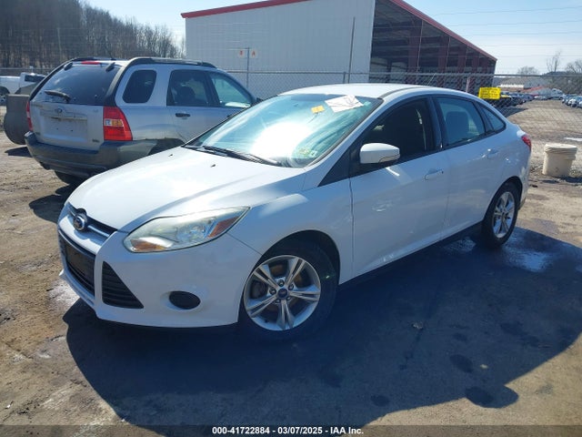 Ford FOCUS SE 2014 1FADP3F28EL338510 Image 2