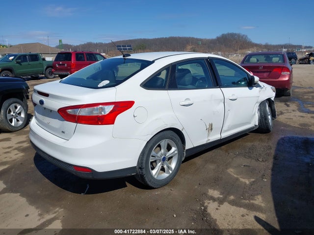 Ford FOCUS SE 2014 1FADP3F28EL338510 Image 4