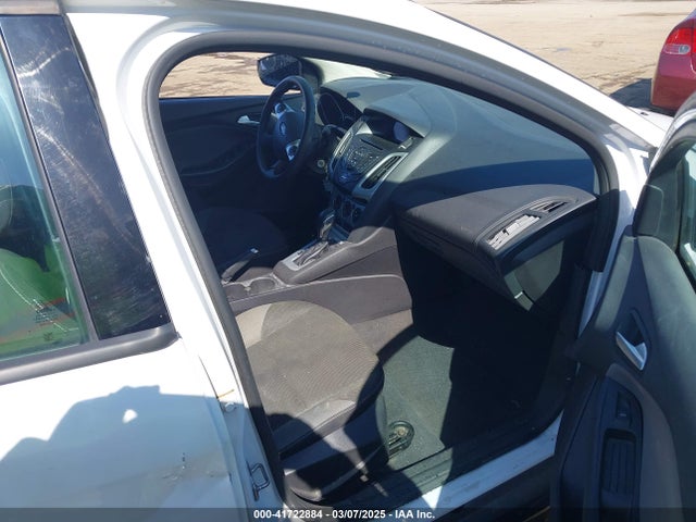 Ford FOCUS SE 2014 1FADP3F28EL338510 Image 5