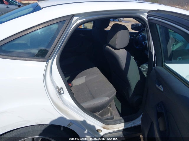 Ford FOCUS SE 2014 1FADP3F28EL338510 Image 8