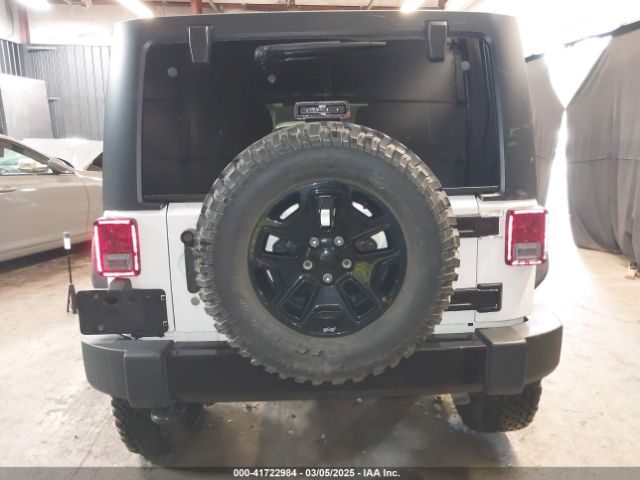 1C4BJWDG7HL568580 Jeep Wrangler Unlimited Willy Wheeler 4x4